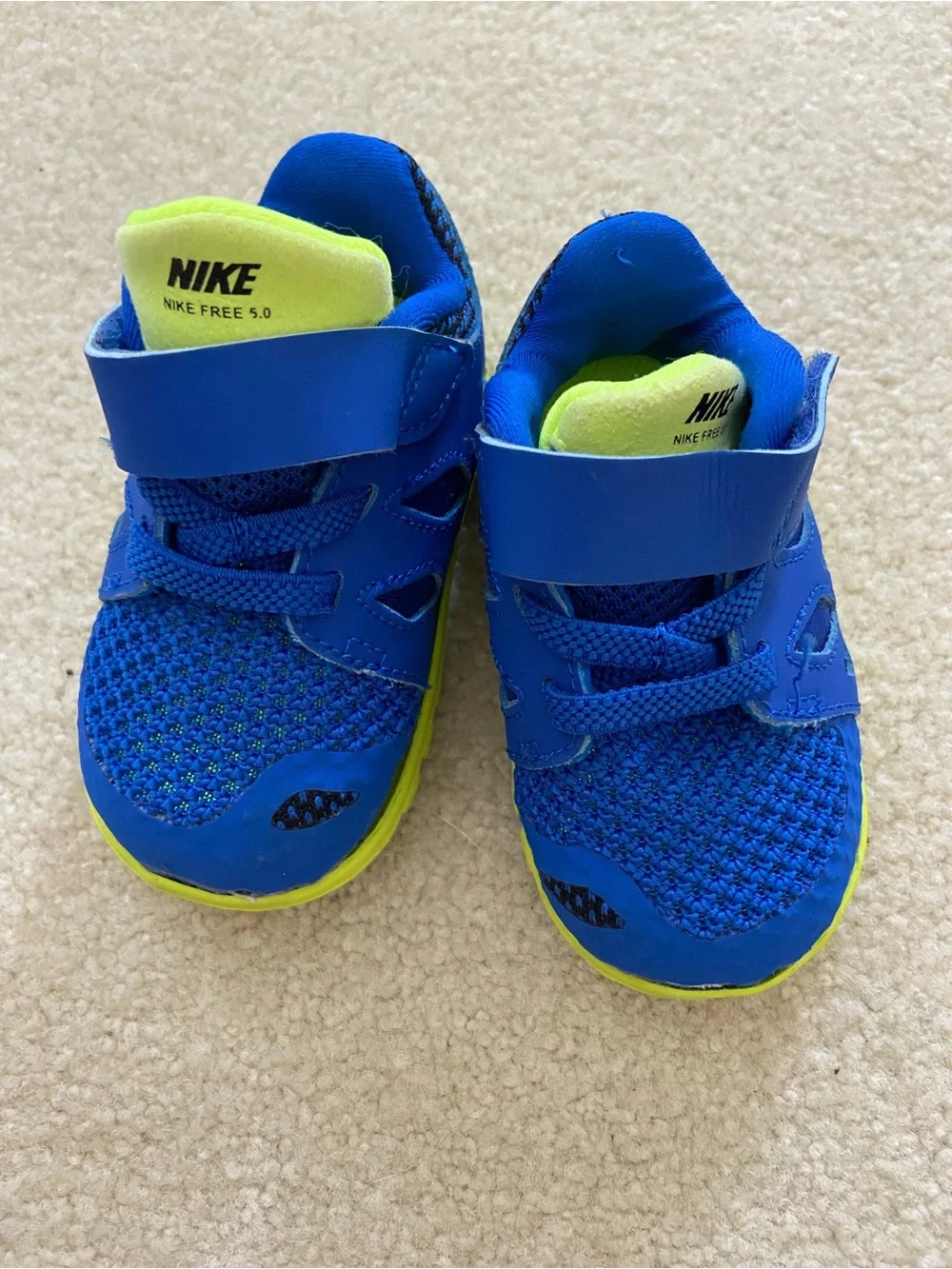 Nike Toddler size C3 Blue and Lime Athletic Sneakers new
